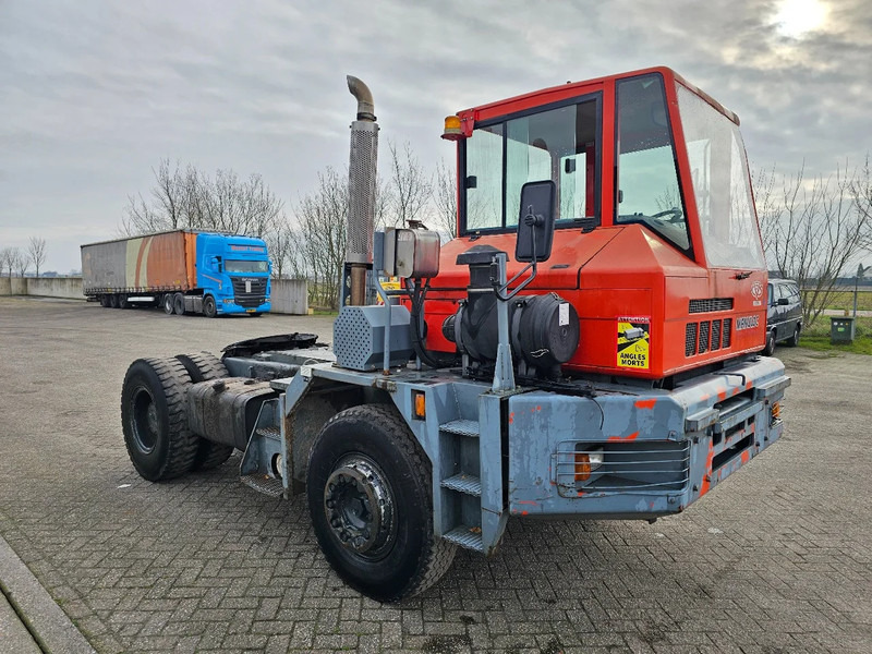 CVS-Ferrari TT2516B - Трактор на терминалот: слика 3 CVS-Ferrari TT2516B - Трактор на терминалот: слика 3