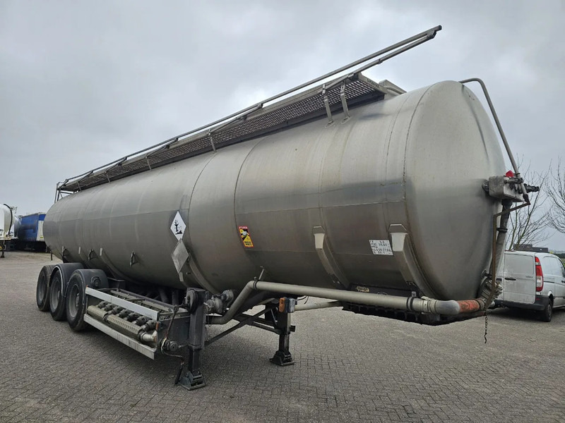 Magyar RVS - INOX - 38.5 M3- 7 Comp. - Полуприколка цистерна: слика 2 Magyar RVS - INOX - 38.5 M3- 7 Comp. - Полуприколка цистерна: слика 2