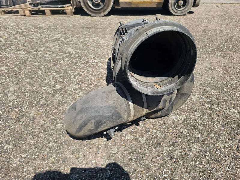 Mercedes-Benz Luchtfilterhuis - A0180949902 - Систем за внесување на воздух за Камион: слика 4 Mercedes-Benz Luchtfilterhuis - A0180949902 - Систем за внесување на воздух за Камион: слика 4
