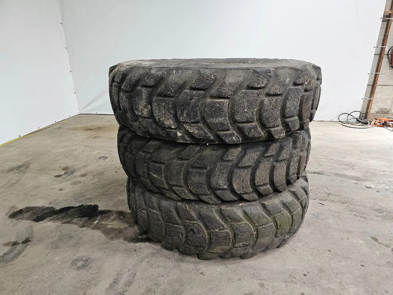 Michelin 18.00-33 - Гума за Камион: слика 2 Michelin 18.00-33 - Гума за Камион: слика 2