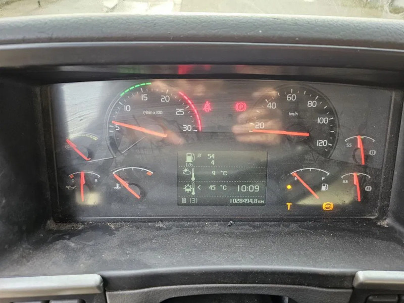 Камион со платформа Volvo FM 12.480 FM8446B - 8x4 - Manual Gear: слика 14 Камион со платформа Volvo FM 12.480 FM8446B - 8x4 - Manual Gear: слика 14