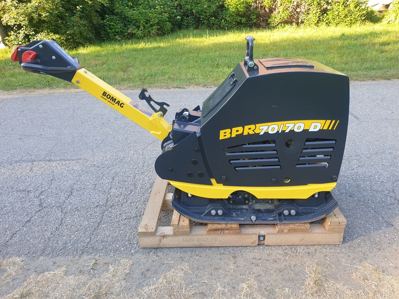 BOMAG BPR 70/70 D - Вибрациска плоча: слика 1 BOMAG BPR 70/70 D - Вибрациска плоча: слика 1