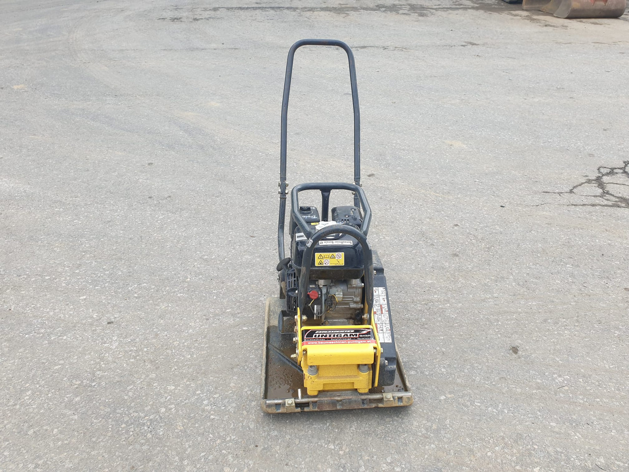 BOMAG BVP 18/45 - Вибрациска плоча: слика 4 BOMAG BVP 18/45 - Вибрациска плоча: слика 4