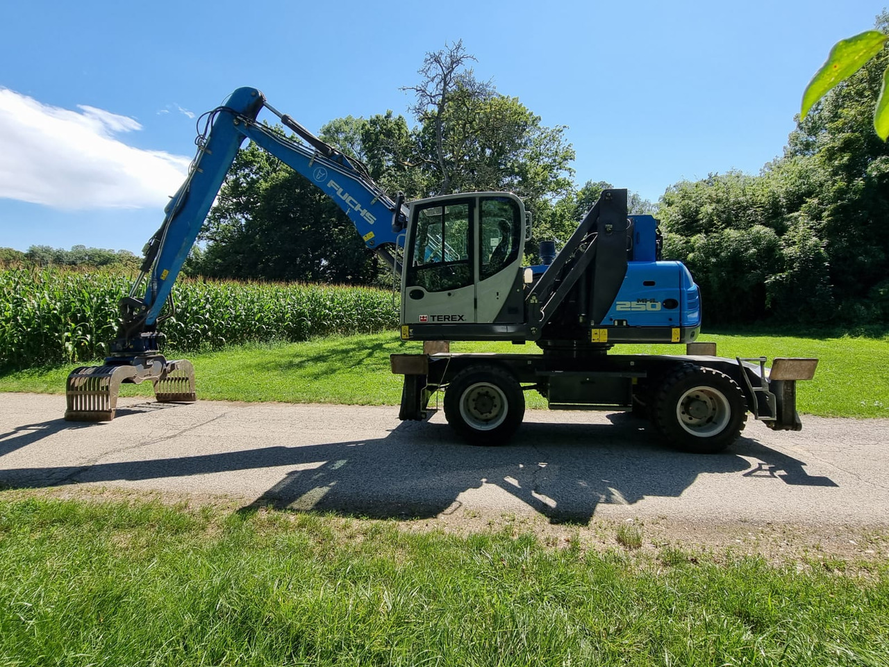 FUCHS MHL 250 - Багер на тркала: слика 2 FUCHS MHL 250 - Багер на тркала: слика 2