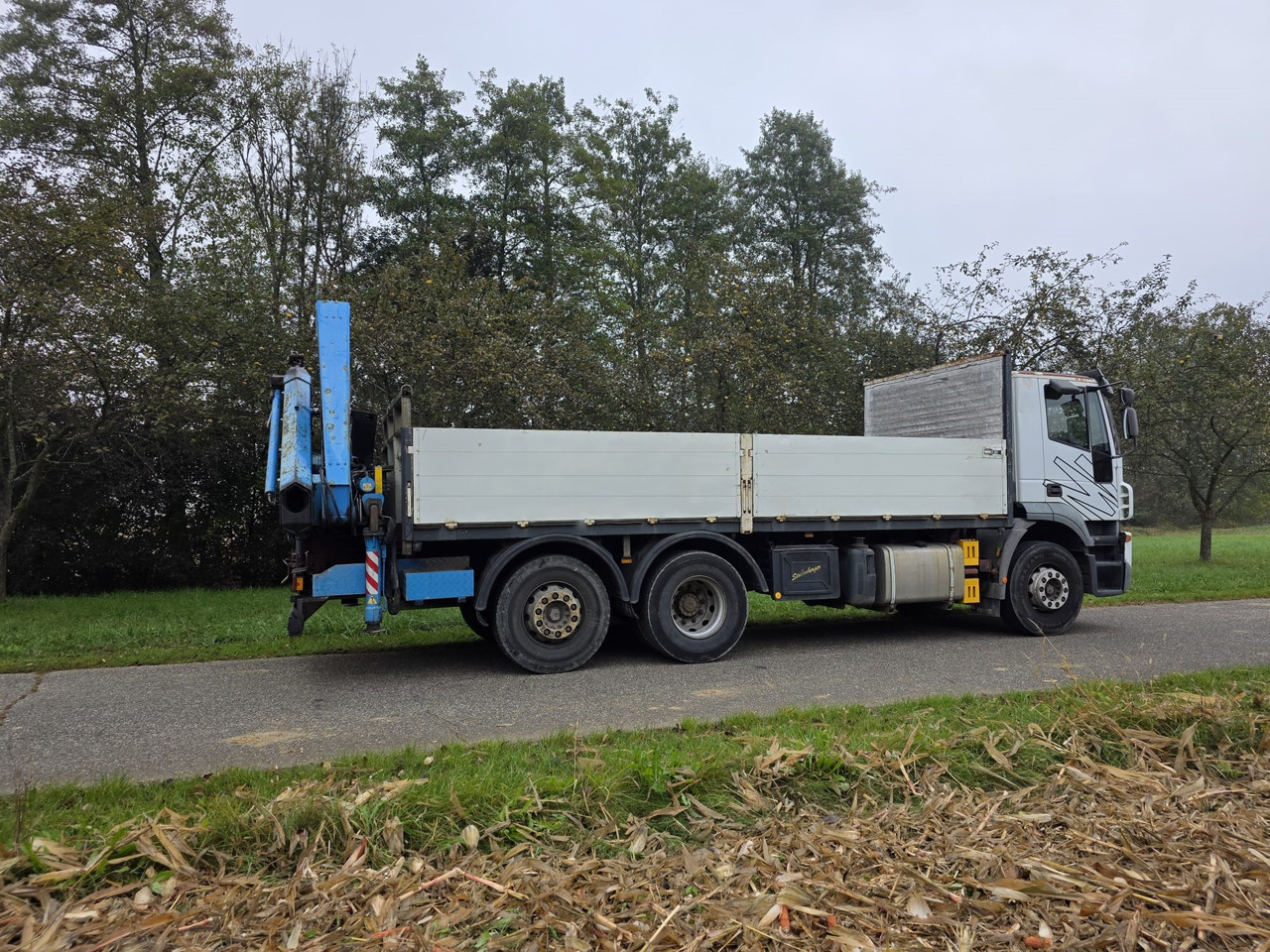 IVECO Stralis AD mit Fassi F210A.25 - Камион со кран: слика 2 IVECO Stralis AD mit Fassi F210A.25 - Камион со кран: слика 2