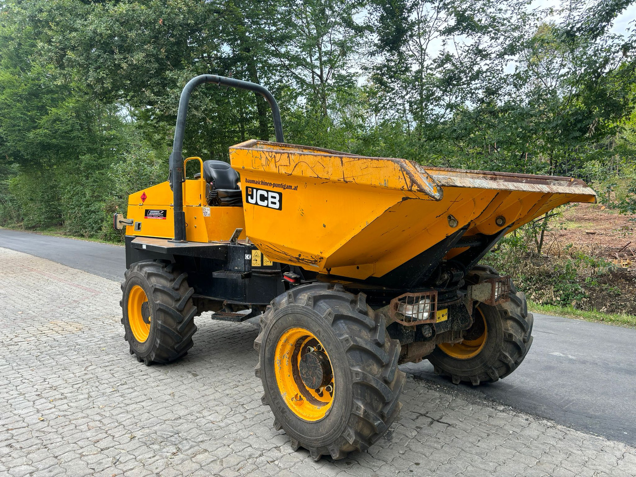 JCB 6 TST - Зглобен истоварувач: слика 4 JCB 6 TST - Зглобен истоварувач: слика 4