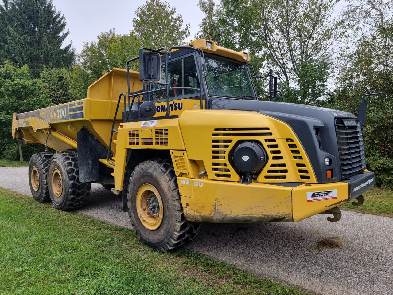 KOMATSU HM 300-5EO - Голем истоварувач/ Камион за камења: слика 4 KOMATSU HM 300-5EO - Голем истоварувач/ Камион за камења: слика 4