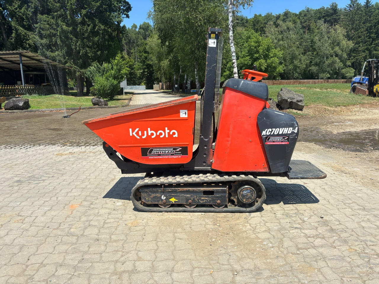 KUBOTA KC 70 - Мини истоварувач: слика 1 KUBOTA KC 70 - Мини истоварувач: слика 1