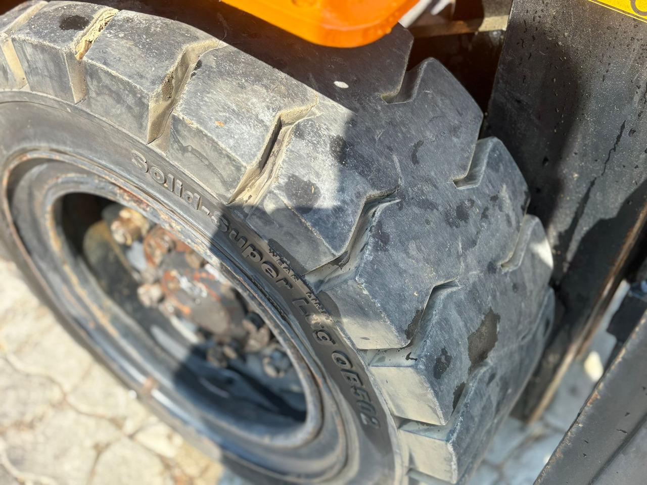 Лизинг на Samuk R 35 D Samuk R 35 D: слика 8 Лизинг на Samuk R 35 D Samuk R 35 D: слика 8