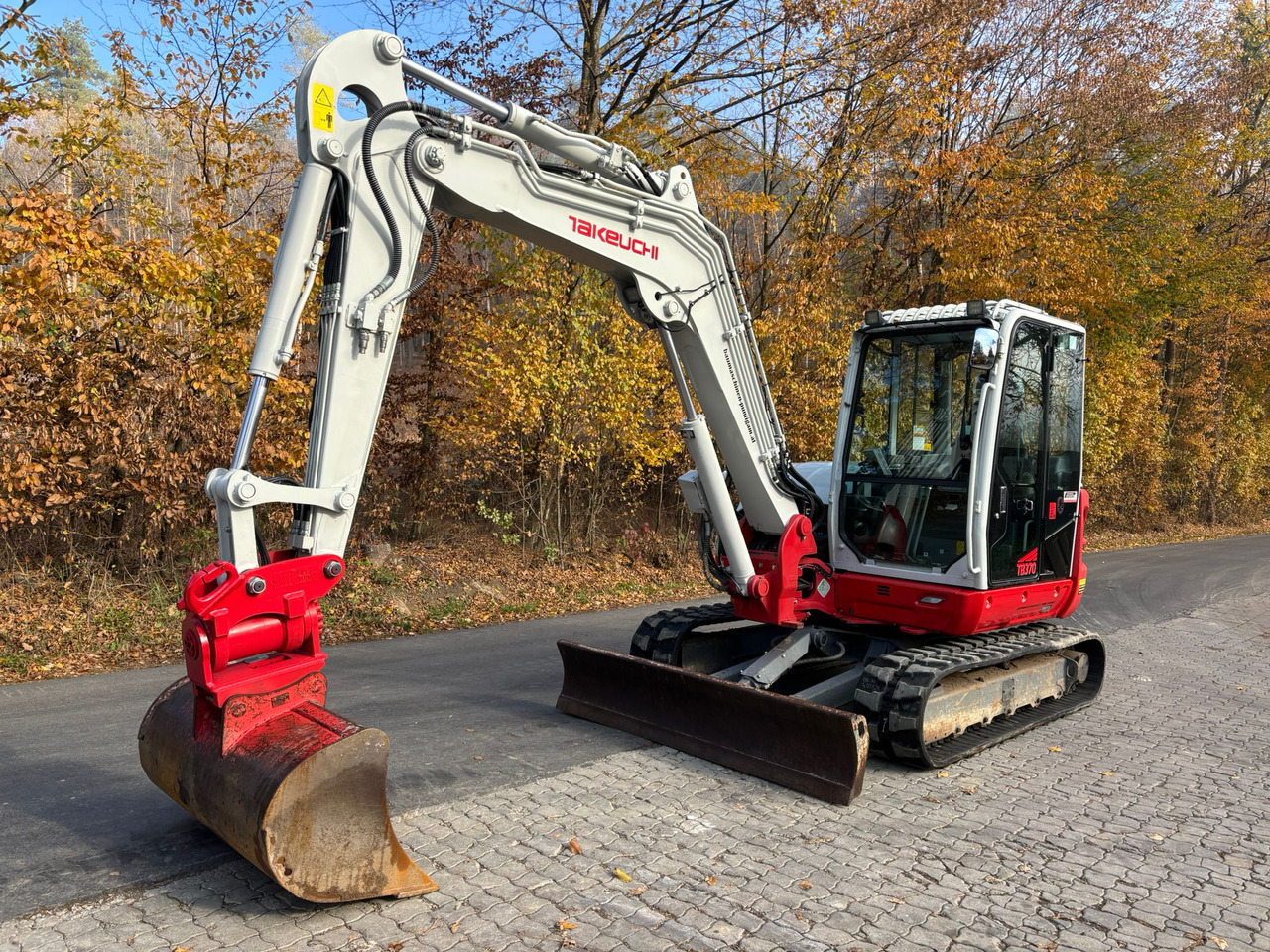 TAKEUCHI TB 370 - Мини багер: слика 3 TAKEUCHI TB 370 - Мини багер: слика 3