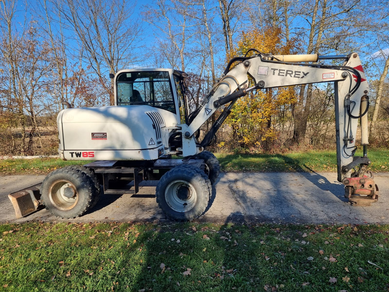 TEREX TW 85 - Багер на тркала: слика 2 TEREX TW 85 - Багер на тркала: слика 2