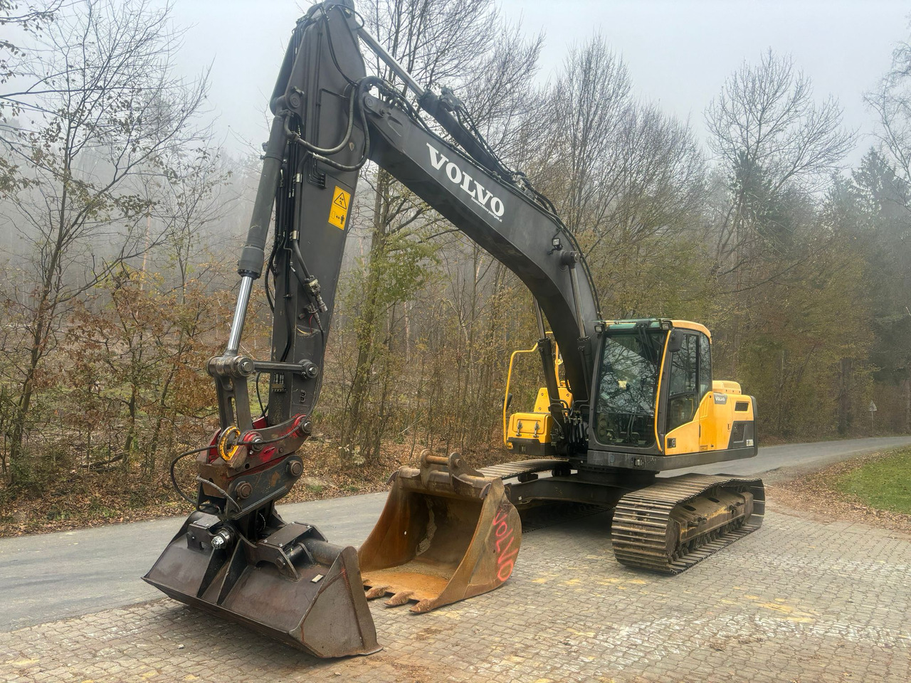 Volvo EC 220 DL - Багер гасеничар: слика 3 Volvo EC 220 DL - Багер гасеничар: слика 3