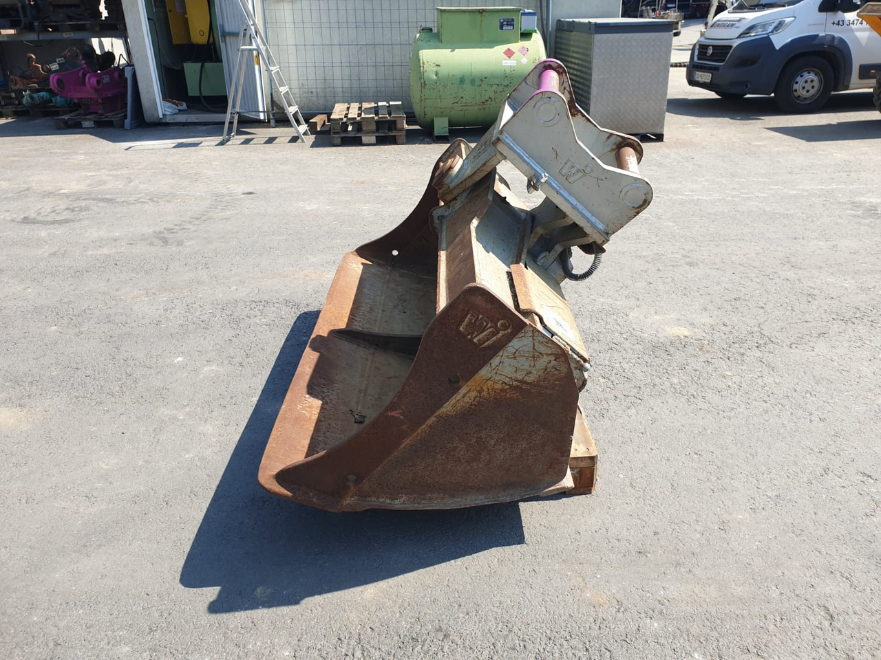 Winkelbauer Ditch-cleaning-bucket 180 cm - Корпа за багер за Багер гасеничар: слика 2 Winkelbauer Ditch-cleaning-bucket 180 cm - Корпа за багер за Багер гасеничар: слика 2