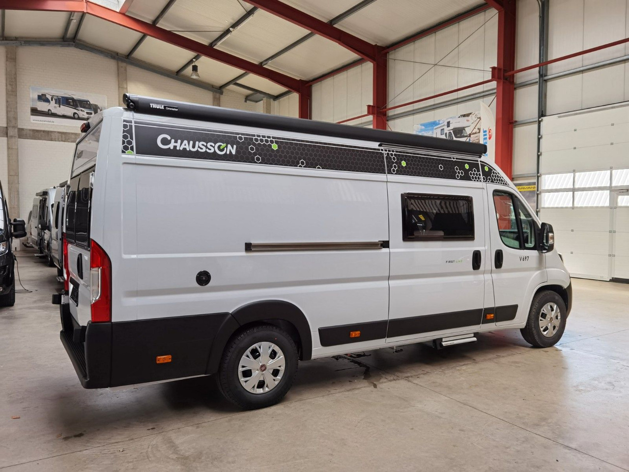 Chausson V697 FIRST LINE / ZUBEHÖR-PAKET / EINZELBETTEN - Кампер комбе: слика 4 Chausson V697 FIRST LINE / ZUBEHÖR-PAKET / EINZELBETTEN - Кампер комбе: слика 4