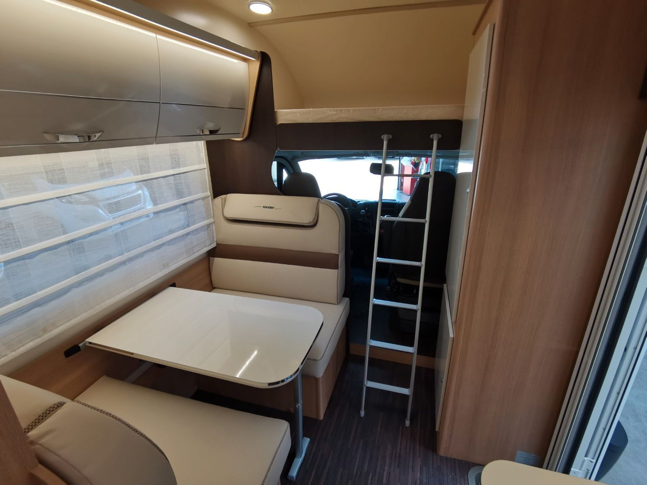 Алковен кампер Forster A 699 HB /140PS / VB - ZUBEHÖR-PAKET/ 6x SITZP.: слика 14
