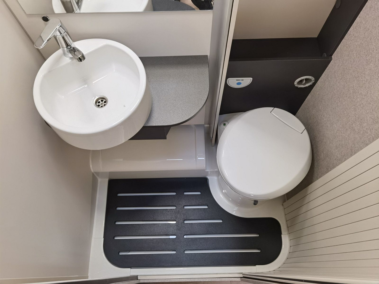 Полуинтегриран кампер Forster T 599 HB COUPÈ /-MODELL 2026- / 165PS-AUTOMATIK: слика 21