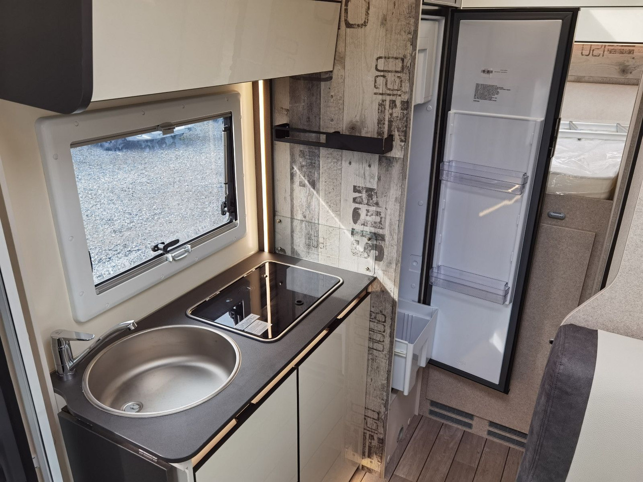 Полуинтегриран кампер Forster T 599 HBN COUPÈ /-2025-/165PS / SILVER - EDITION: слика 16 Полуинтегриран кампер Forster T 599 HBN COUPÈ /-2025-/165PS / SILVER - EDITION: слика 16