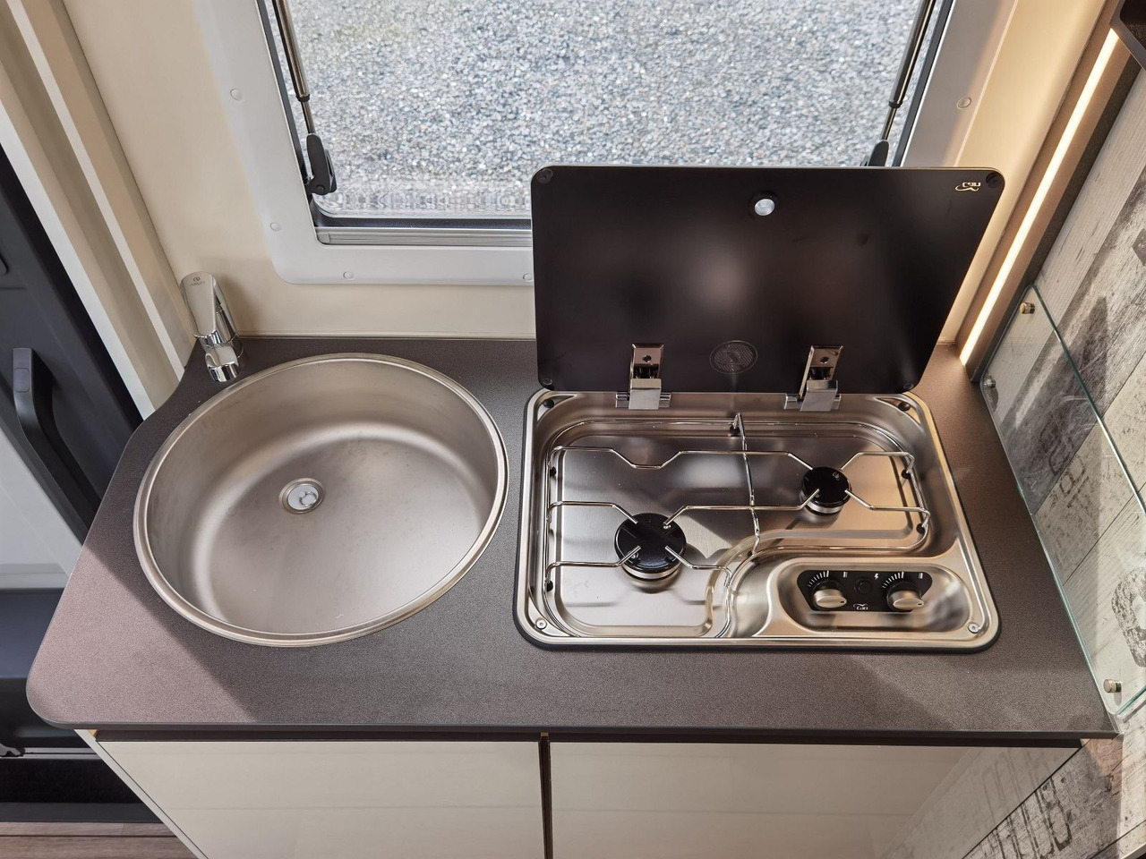 Полуинтегриран кампер Forster T 599 HBN COUPÈ /-2025-/165PS / SILVER - EDITION: слика 15 Полуинтегриран кампер Forster T 599 HBN COUPÈ /-2025-/165PS / SILVER - EDITION: слика 15