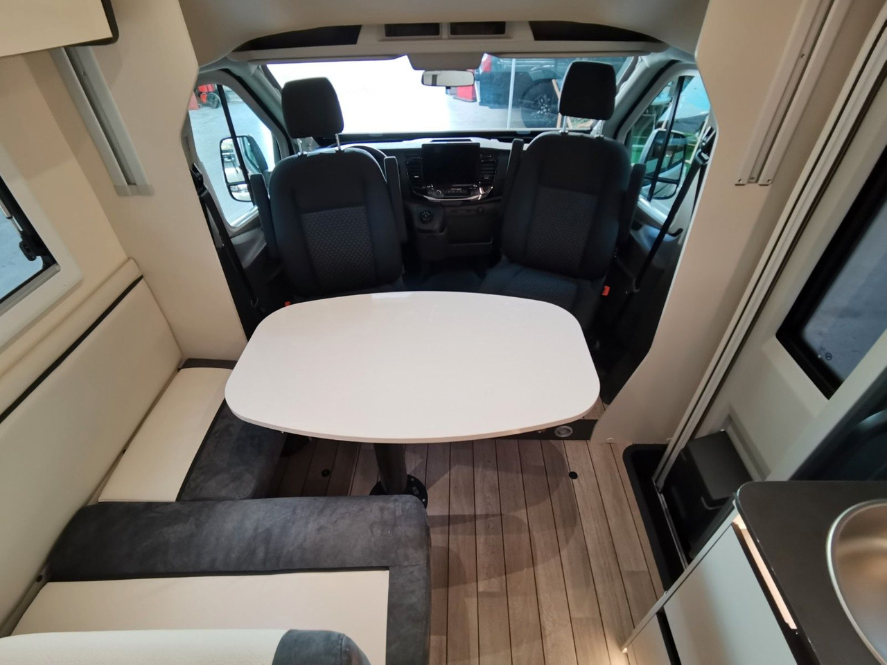Полуинтегриран кампер Forster T 599 HBN COUPÈ /-MODELL 2026- / 165PS-AUTOMATIK: слика 15