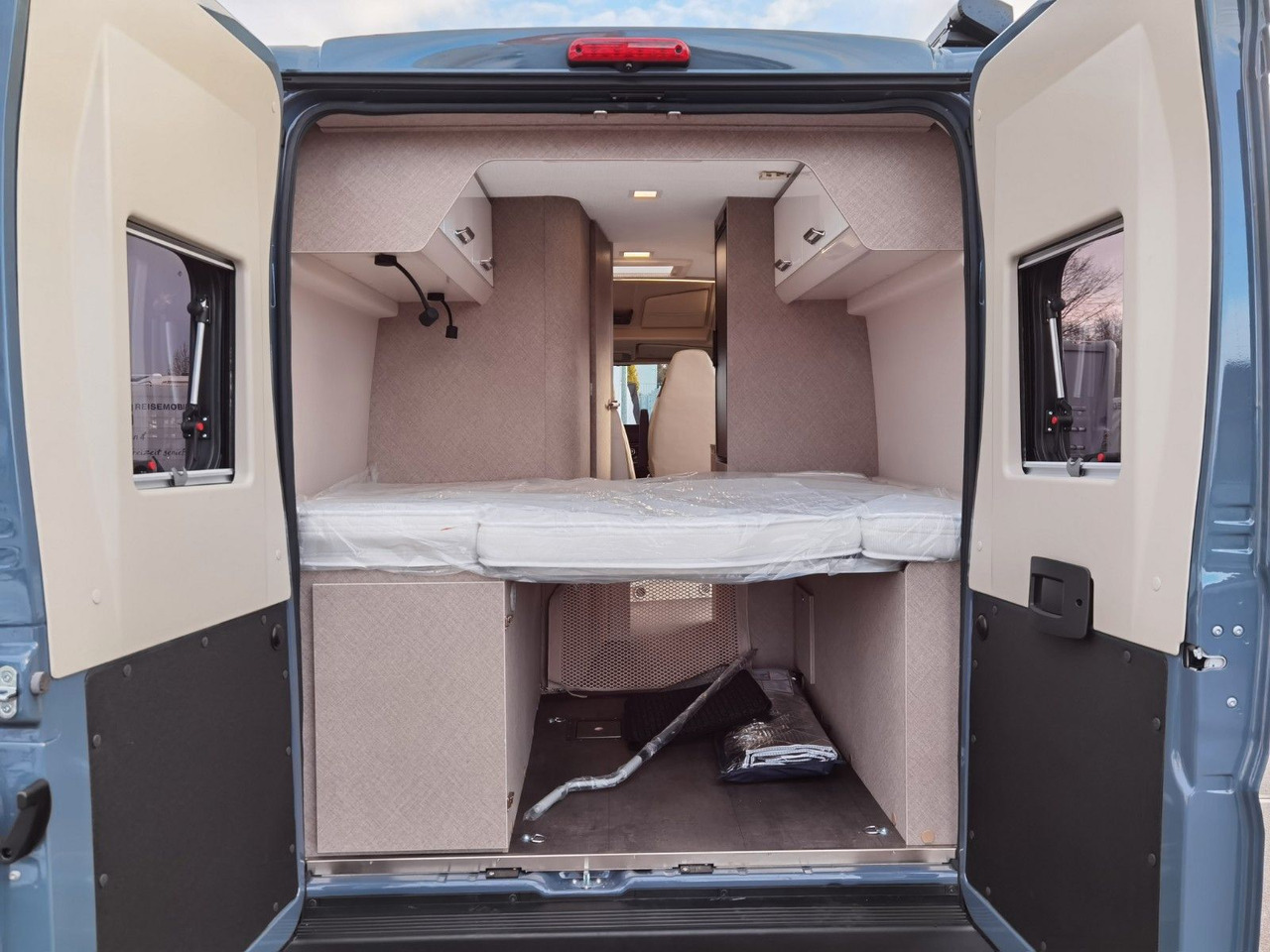 Кампер комбе Karmann DAVIS 590 TRENDSTYLE / -2026- / 140PS- AUTOMATIK: слика 11