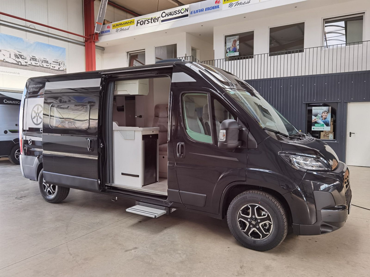 Кампер комбе Karmann DAVIS 600 LIFESTYLE / MODELL 2026 / 8G.AUTOMATIK: слика 11