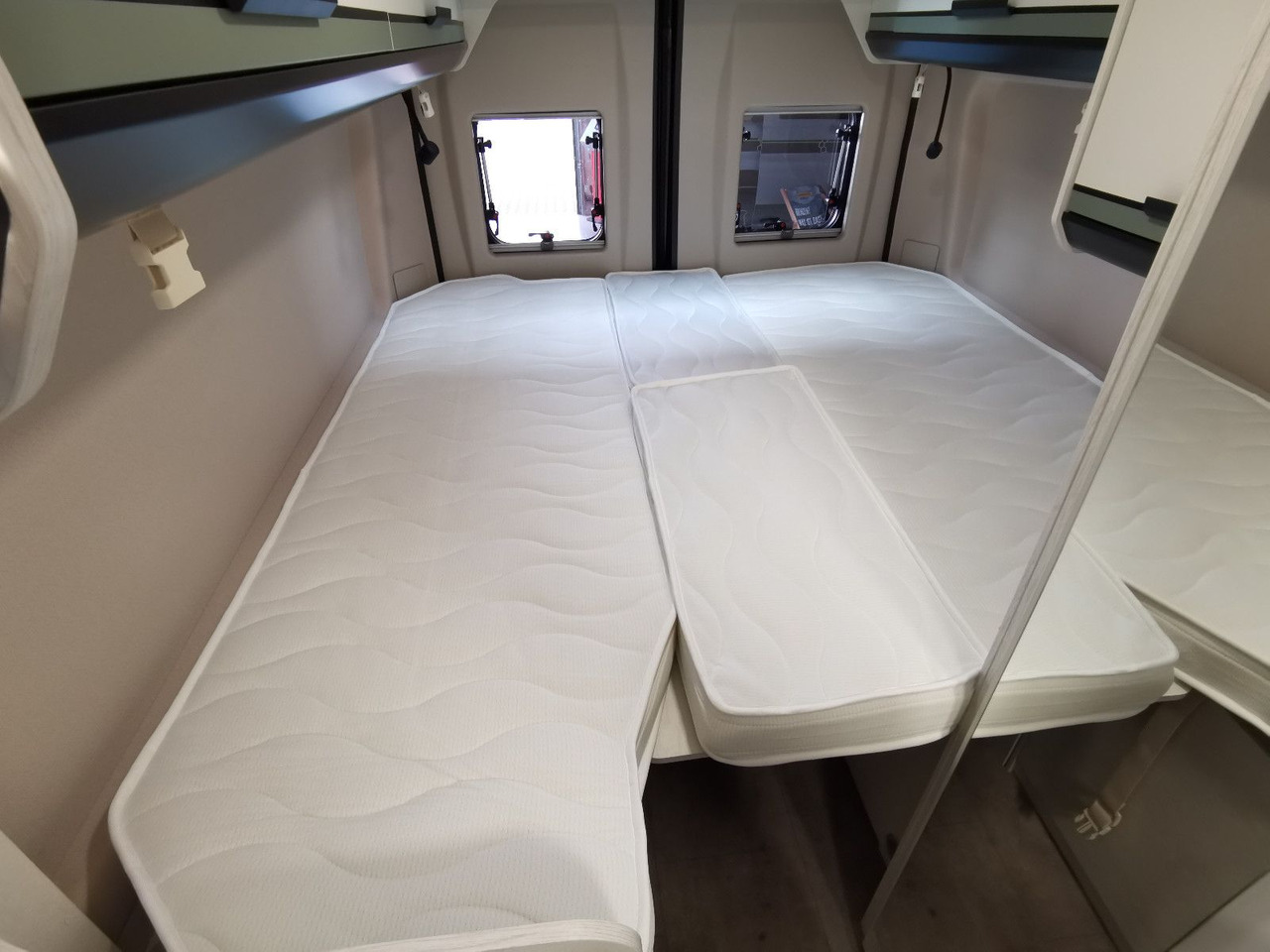 Кампер комбе Karmann DAVIS 600 LIFESTYLE / MODELL 2026 / 8G.AUTOMATIK: слика 20