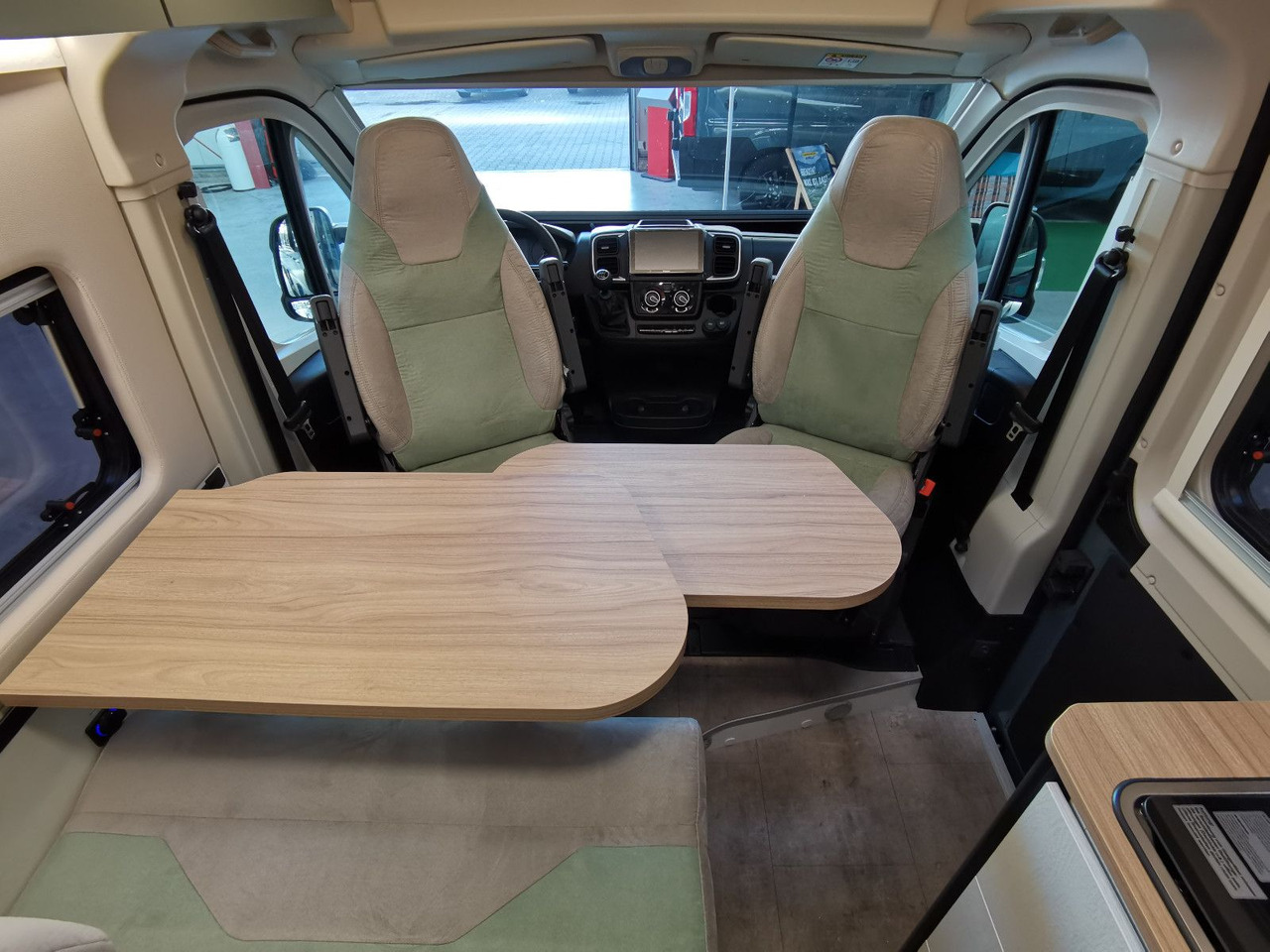 Кампер комбе Karmann DAVIS 620 TRENDSTYLE / - 2026 -/ 140PS-AUTOMATIK: слика 13 Кампер комбе Karmann DAVIS 620 TRENDSTYLE / - 2026 -/ 140PS-AUTOMATIK: слика 13