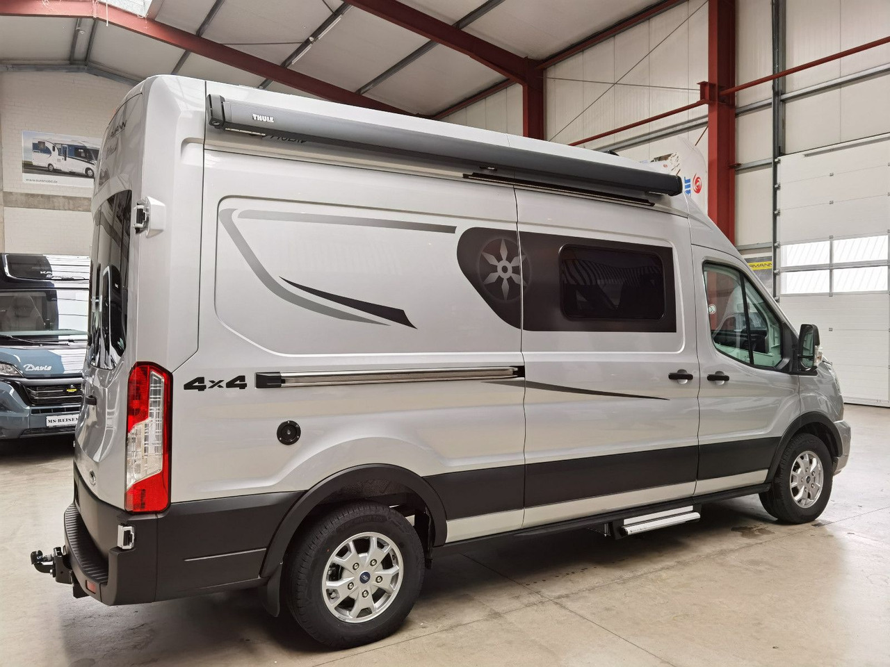 Karmann DEXTER 570 /170PS-4x4 /SOLAR/ AHK / EINZELBETTEN - Кампер комбе: слика 4 Karmann DEXTER 570 /170PS-4x4 /SOLAR/ AHK / EINZELBETTEN - Кампер комбе: слика 4