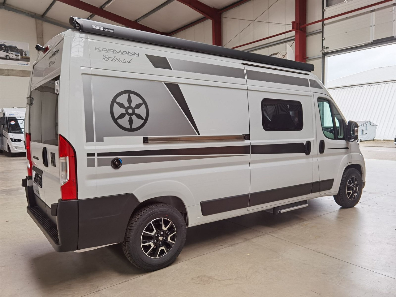 Karmann DEXTER 600 / -2026-/ EINZELBETTEN & BAR-VERSION - Кампер комбе: слика 4 Karmann DEXTER 600 / -2026-/ EINZELBETTEN & BAR-VERSION - Кампер комбе: слика 4