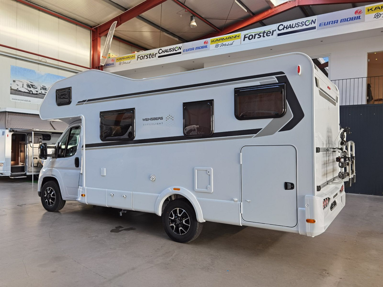 Weinsberg CARAHOME 650 DG / 140 PS / TOP - AUSSTATTUNG - Алковен кампер: слика 5 Weinsberg CARAHOME 650 DG / 140 PS / TOP - AUSSTATTUNG - Алковен кампер: слика 5