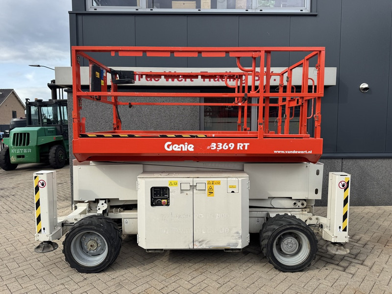 Genie GS 3369 RT Hoogwerker / Arbeitsbuhne 12mtr werkhoogte 4x4 Kubota DIESEL 2013 - Кревач ножица: слика 1 Genie GS 3369 RT Hoogwerker / Arbeitsbuhne 12mtr werkhoogte 4x4 Kubota DIESEL 2013 - Кревач ножица: слика 1