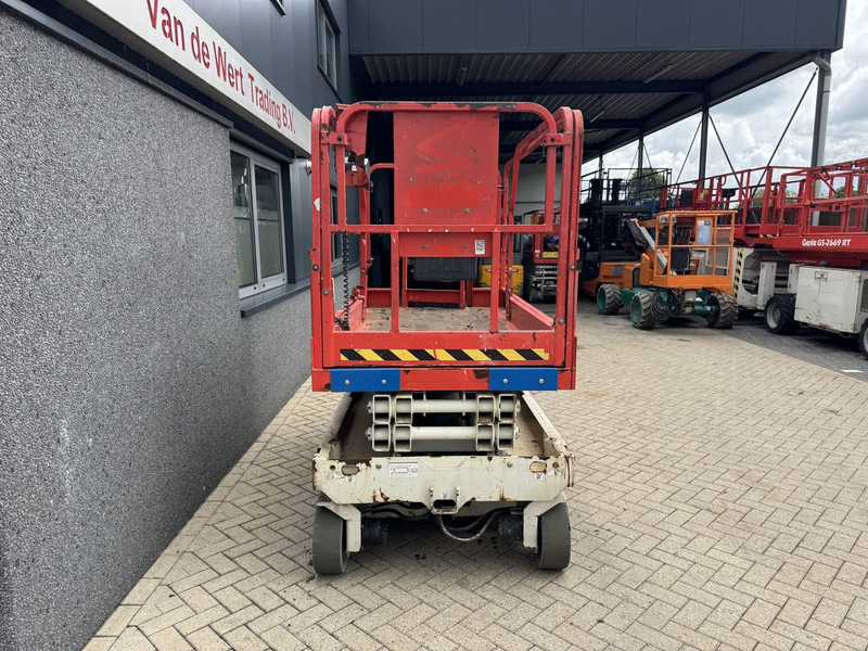 Genie Genie GS2046 schaarlift schaar hoogwerker 2012 uur 8mtr werkhoogte - Кревач ножица: слика 4 Genie Genie GS2046 schaarlift schaar hoogwerker 2012 uur 8mtr werkhoogte - Кревач ножица: слика 4