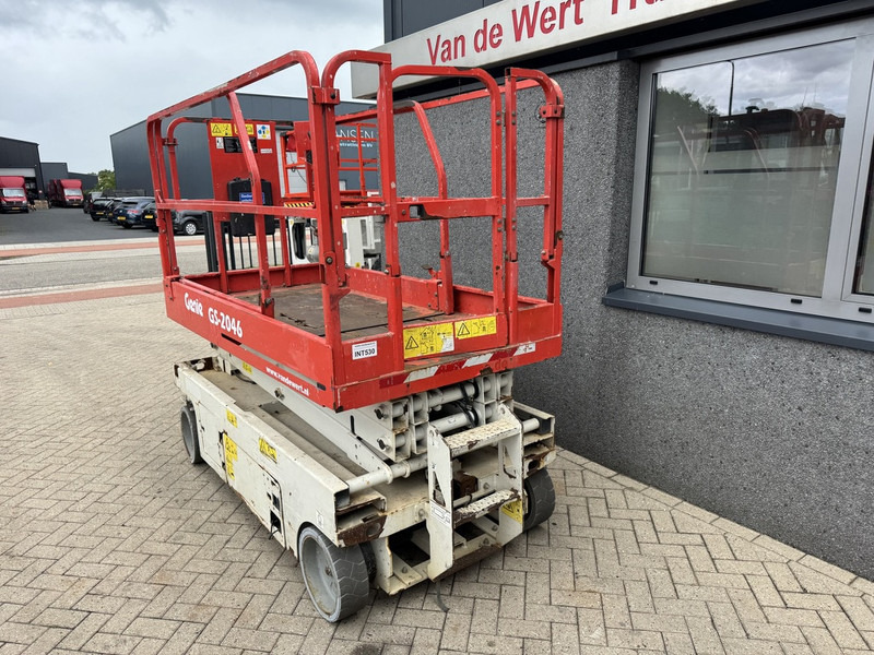 Genie Genie GS2046 schaarlift schaar hoogwerker 2012 uur 8mtr werkhoogte - Кревач ножица: слика 5 Genie Genie GS2046 schaarlift schaar hoogwerker 2012 uur 8mtr werkhoogte - Кревач ножица: слика 5