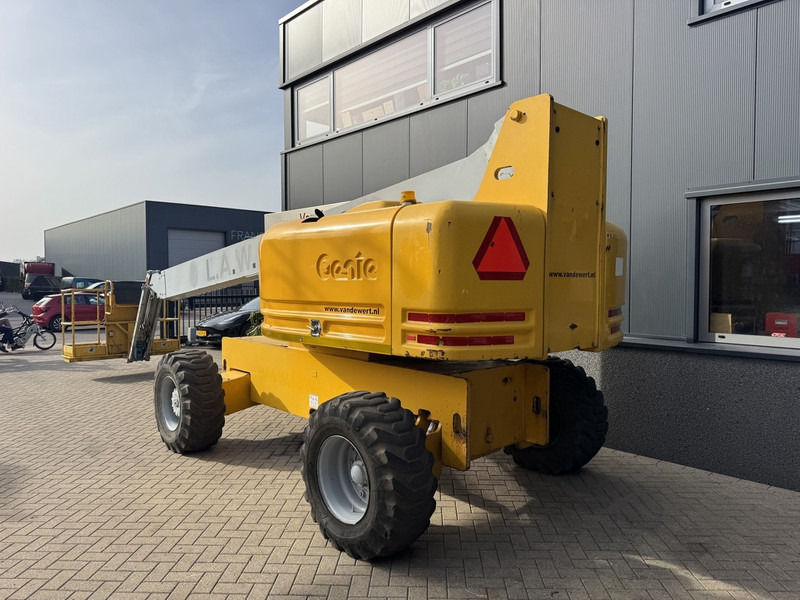 Genie S-65 DEUTZ DIESEL 1998 boomlift 21.81 Meter Werkhoogte - Телескопска платформа: слика 3 Genie S-65 DEUTZ DIESEL 1998 boomlift 21.81 Meter Werkhoogte - Телескопска платформа: слика 3