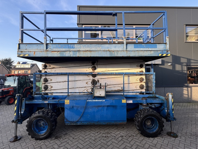 Holland lift Combistar B-195DL25 Schaarhoogwerker 22M Werkhoogte Hatz Diesel 4X4 2003 - Кревач ножица: слика 2 Holland lift Combistar B-195DL25 Schaarhoogwerker 22M Werkhoogte Hatz Diesel 4X4 2003 - Кревач ножица: слика 2