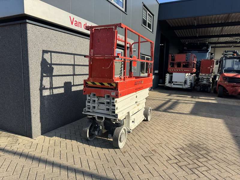JLG 2032ES Schaarhoogwerker / Scissor lift 8Meter Werkhoogte 2016 Elektrisch - Кревач ножица: слика 3 JLG 2032ES Schaarhoogwerker / Scissor lift 8Meter Werkhoogte 2016 Elektrisch - Кревач ножица: слика 3