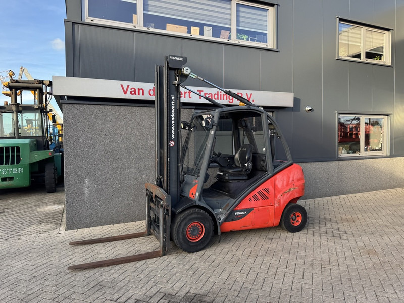 Linde H30D-02 Duplo 450 Sideshift / Vorkversteller VW Diesel 2014 - Дизел вилушкар: слика 2 Linde H30D-02 Duplo 450 Sideshift / Vorkversteller VW Diesel 2014 - Дизел вилушкар: слика 2