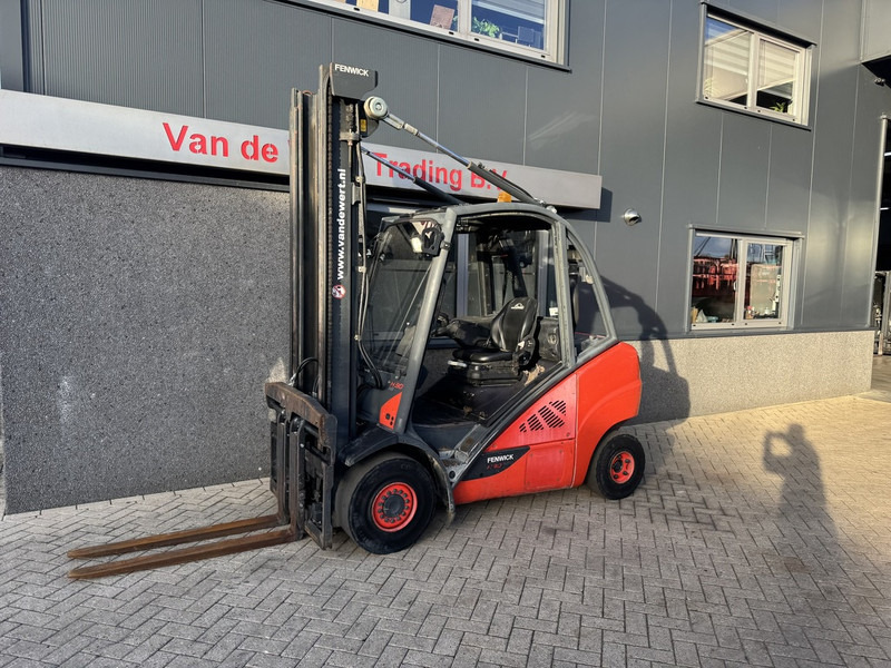 Linde H30D-02 Duplo 450 Sideshift / Vorkversteller VW Diesel 2014 - Дизел вилушкар: слика 2 Linde H30D-02 Duplo 450 Sideshift / Vorkversteller VW Diesel 2014 - Дизел вилушкар: слика 2