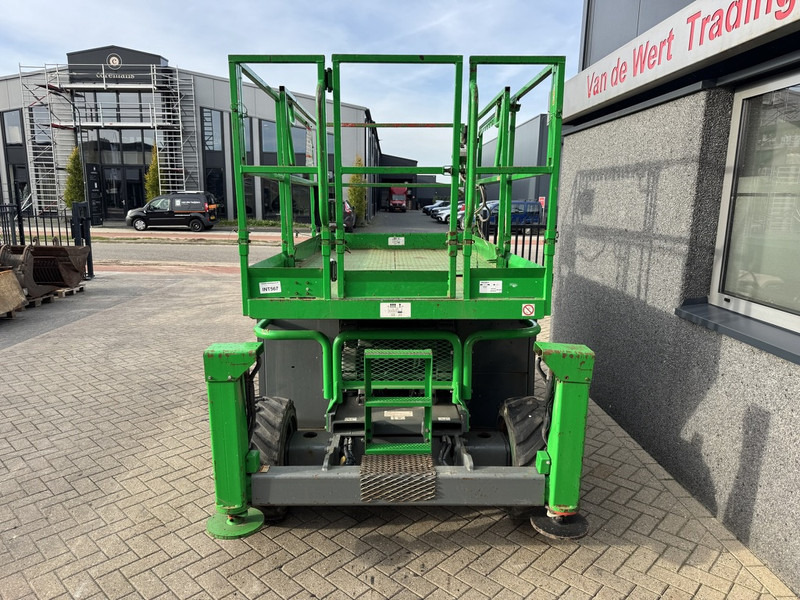 Skyjack SJ 6826RT Schaarhoogwerker SCISSOR 2012 4X4 Kubota Diesel 10M Werkhoogte - Кревач ножица: слика 4 Skyjack SJ 6826RT Schaarhoogwerker SCISSOR 2012 4X4 Kubota Diesel 10M Werkhoogte - Кревач ножица: слика 4