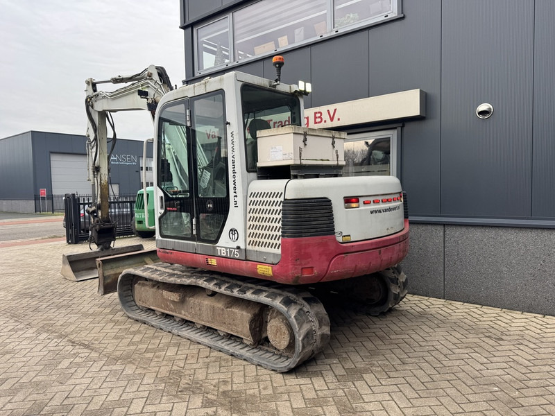 Takeuchi TB175 Graafmachine Rups 2008 Yanmar Diesel inclusief 5 bakken + palletvork - Багер гасеничар: слика 4 Takeuchi TB175 Graafmachine Rups 2008 Yanmar Diesel inclusief 5 bakken + palletvork - Багер гасеничар: слика 4