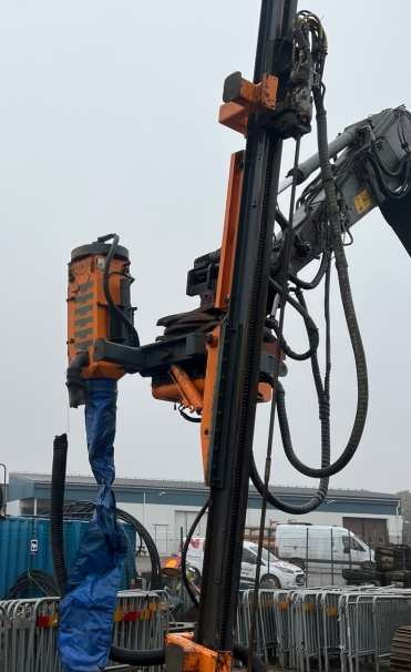 Excadrill 22A drilling attachment - Машина за бушење: слика 2 Excadrill 22A drilling attachment - Машина за бушење: слика 2