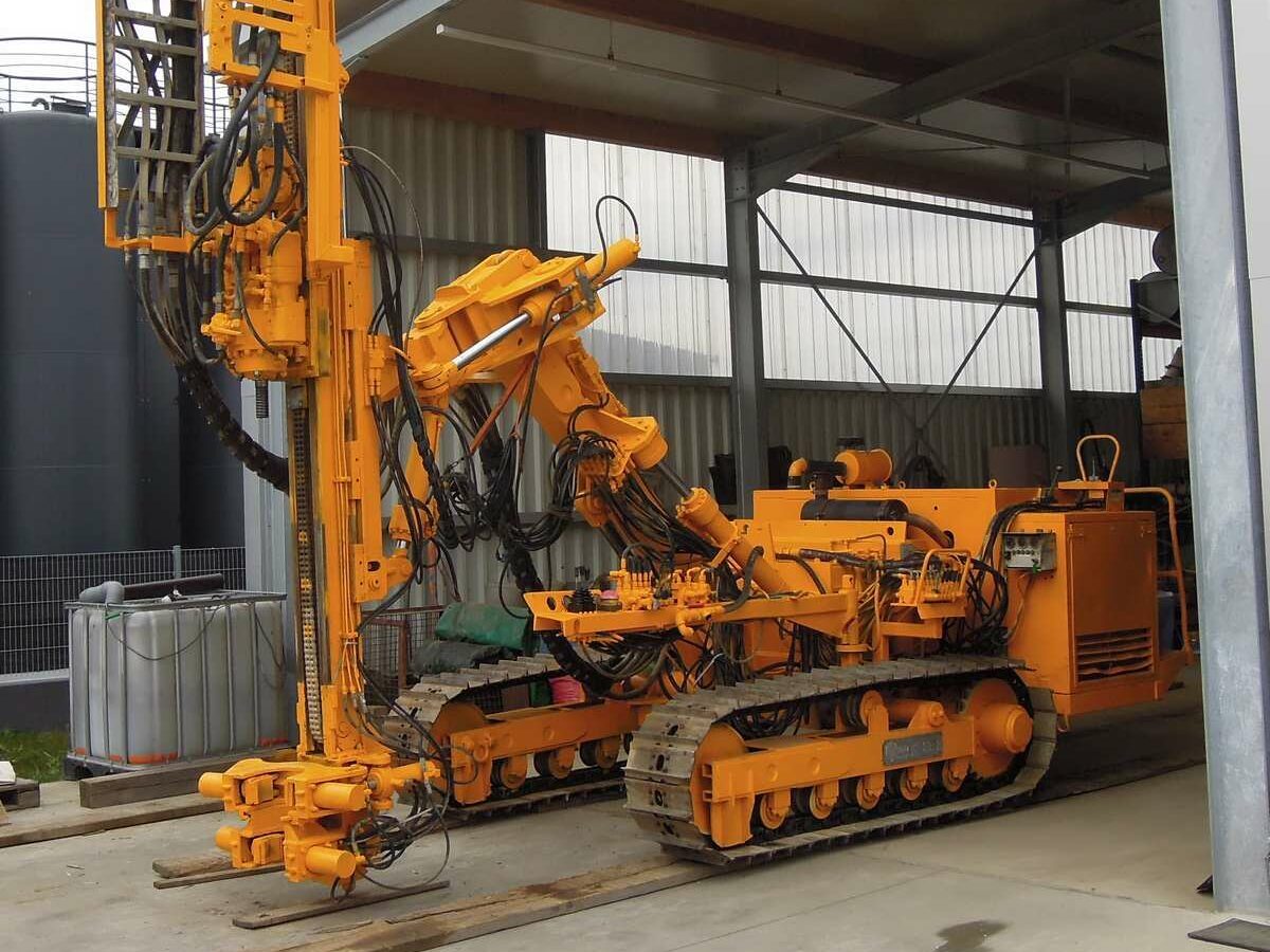 Klemm KR 803D - Машина за бушење: слика 1 Klemm KR 803D - Машина за бушење: слика 1