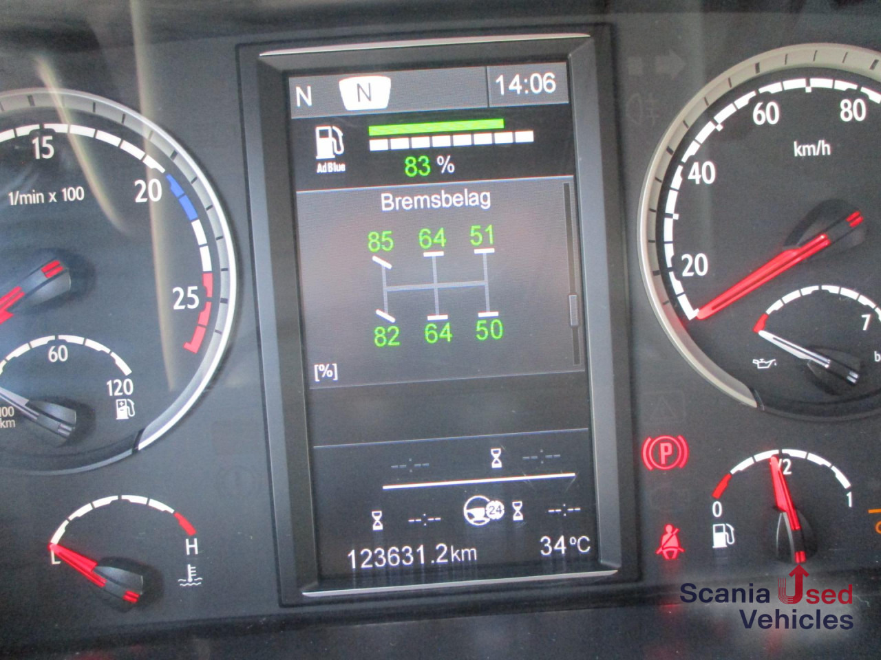 SCANIA P 320 DB6x2*4MLB EWERS Getränkeaufbau, 2 x AHK - Камион за пијалоци: слика 4 SCANIA P 320 DB6x2*4MLB EWERS Getränkeaufbau, 2 x AHK - Камион за пијалоци: слика 4