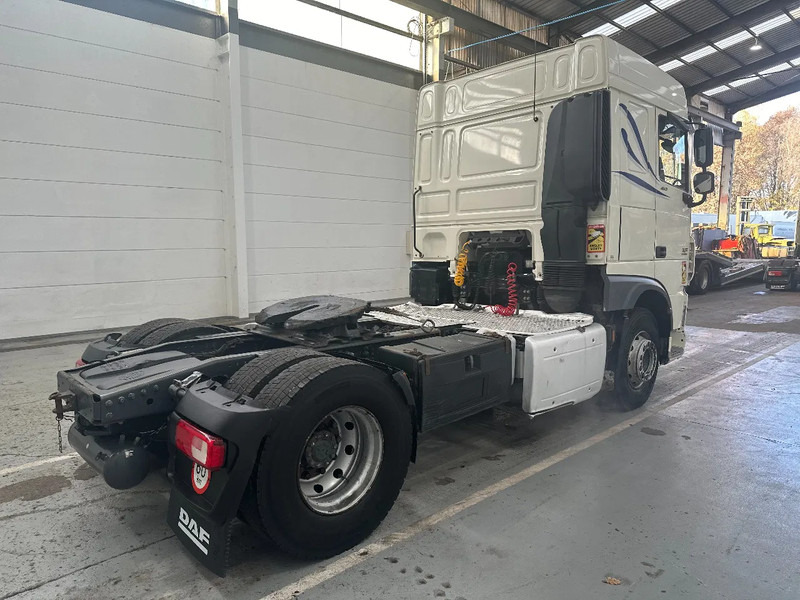 DAF XF 106.460 SPACECAB - Камион влекач: слика 4 DAF XF 106.460 SPACECAB - Камион влекач: слика 4