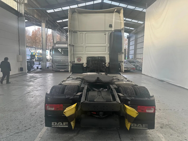 DAF XF 106.460 SUPERSPACECAB - Камион влекач: слика 4 DAF XF 106.460 SUPERSPACECAB - Камион влекач: слика 4