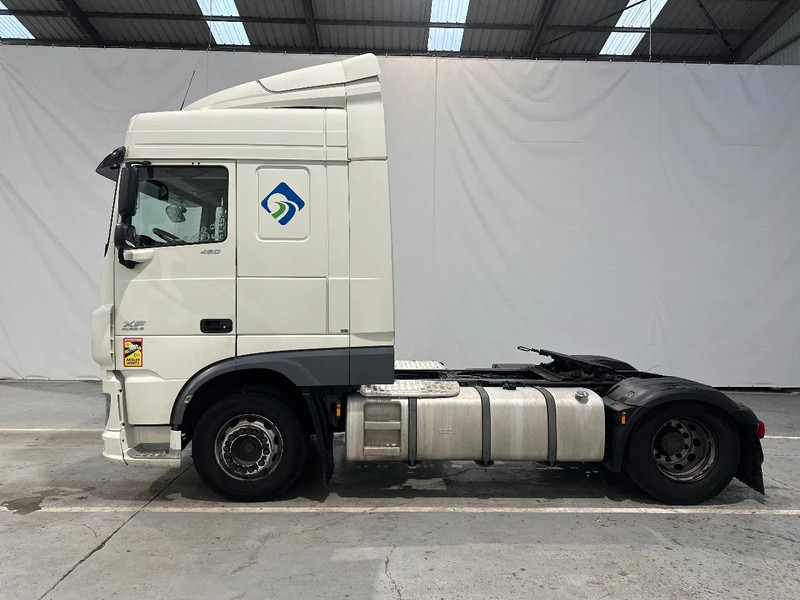 DAF XF 106.460 Spacecab - Камион влекач: слика 2 DAF XF 106.460 Spacecab - Камион влекач: слика 2