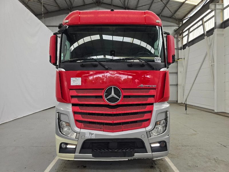 Mercedes-Benz Actros 1845 EURO 6 / AIRCO - Камион влекач: слика 2 Mercedes-Benz Actros 1845 EURO 6 / AIRCO - Камион влекач: слика 2