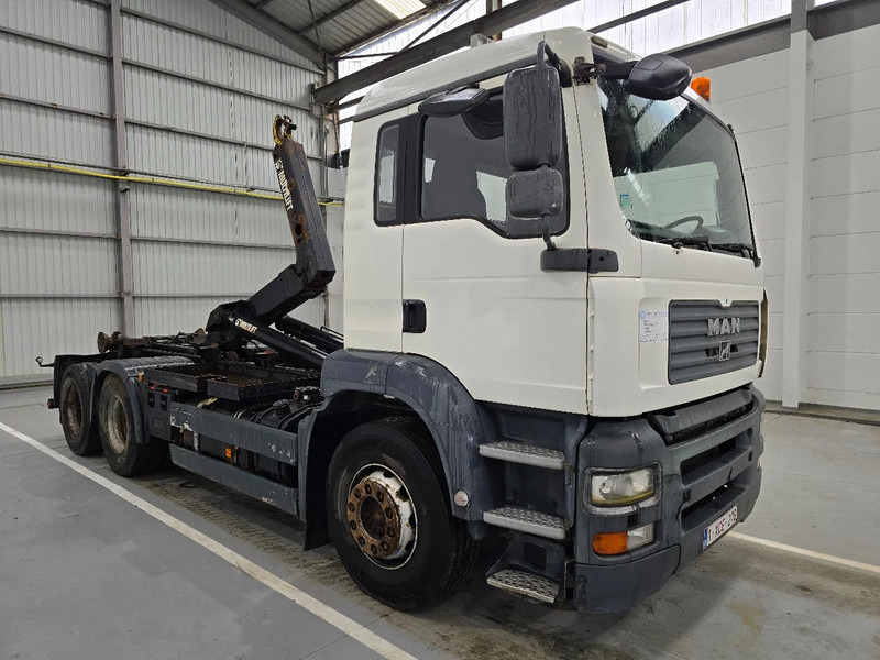 MAN TGS 28.360 6x2 / AIRCO / LIFTAS - Камион со кука за подигање: слика 4 MAN TGS 28.360 6x2 / AIRCO / LIFTAS - Камион со кука за подигање: слика 4