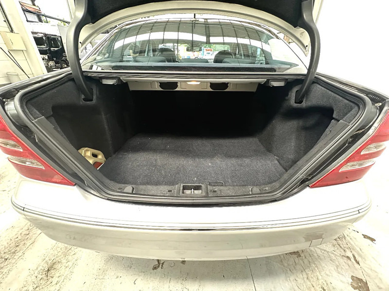 Mercedes-Benz C-Klasse C30 CDI / AMG /DIESEL TURBO 33795 km - Седан: слика 5 Mercedes-Benz C-Klasse C30 CDI / AMG /DIESEL TURBO 33795 km - Седан: слика 5