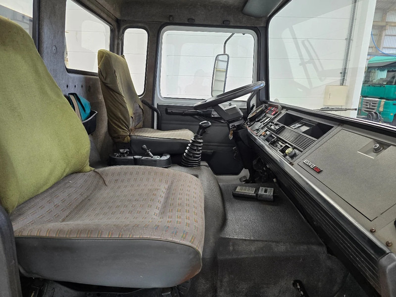 Камион цистерна Renault Midliner 150 S / 4000L + 3000L = 7000L / LAMMES - BLATT - SPRING: слика 11